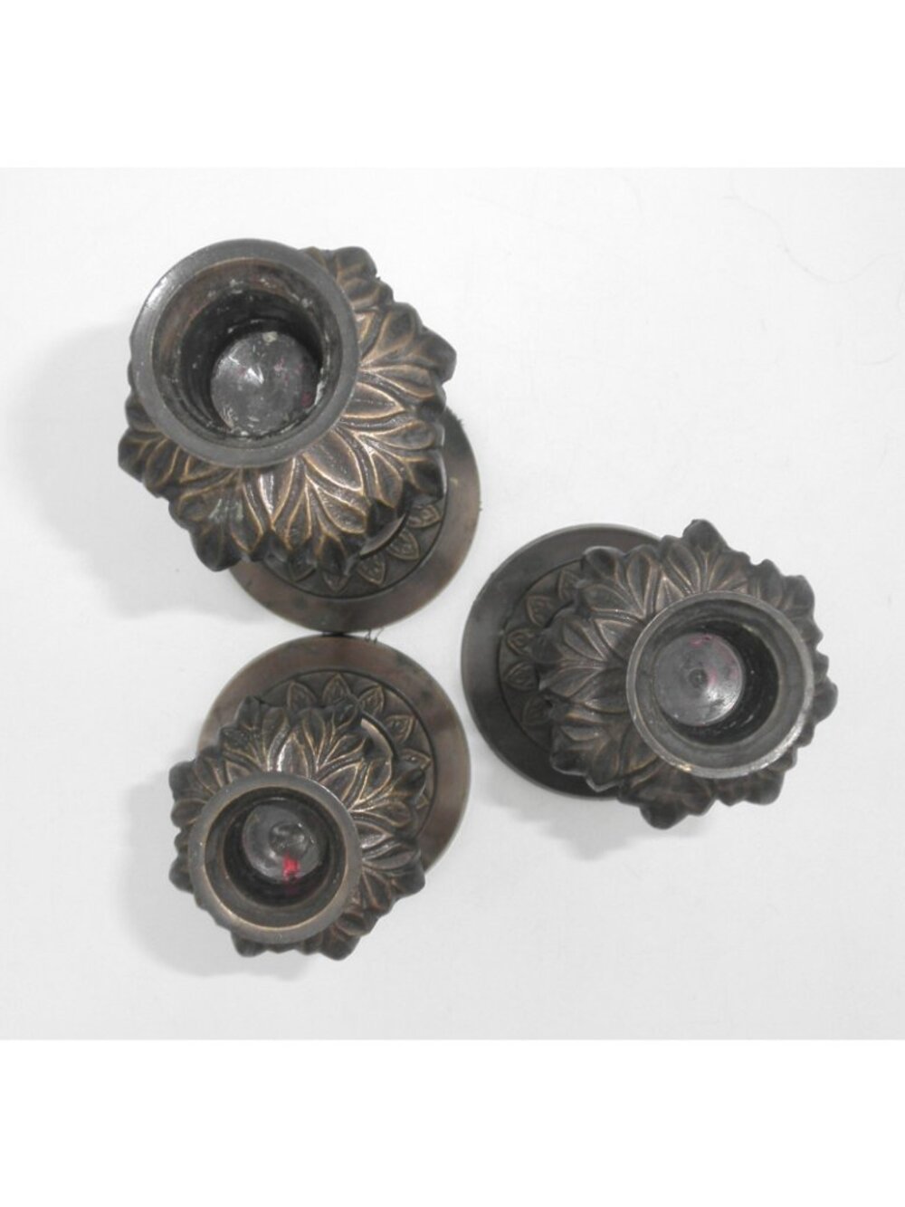 Bronze Tone Elegant Vintage Graduated Metal Candlestick Holders Set of 3 - Picture 7 of 9
